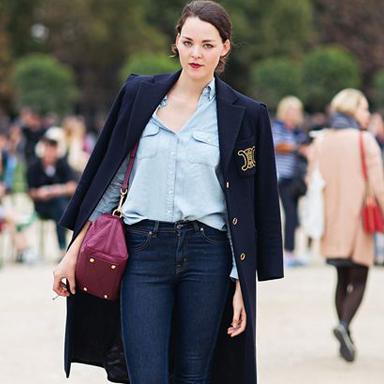 学街拍潮人外套披着穿 气场十足超有范儿