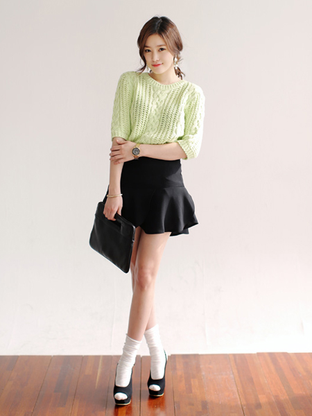 潮搭热款针织衫 展现不同潮人气质