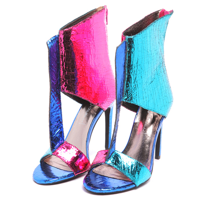 帅气金属色单鞋推荐 打造摩登都市女