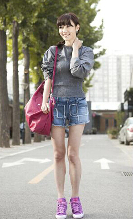 必备Longchamp水饺包 搭出个性造型