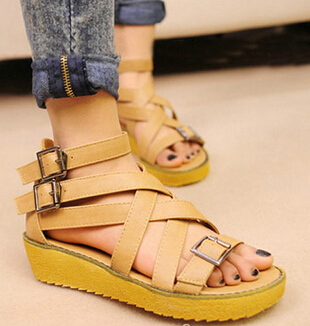 今夏复古鞋搭配 演绎潮人范儿