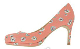 春夏美鞋必入 印花&粗跟俘获少女心