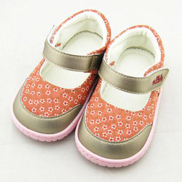 娜拉宝贝甜美童鞋品牌：可爱时尚穿出来