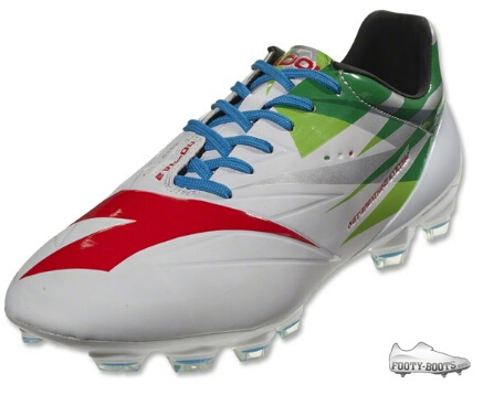 迪亚多纳为新赛季发布意大利国旗色DD-NA2鞋款