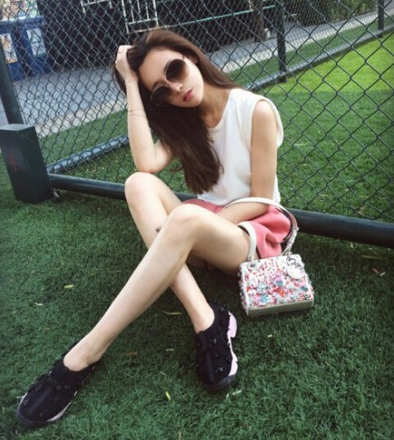 夏末运动风走起 潮流博主示范时髦搭配术