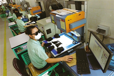 巨一鞋业开展“精益生产管理模式”实践