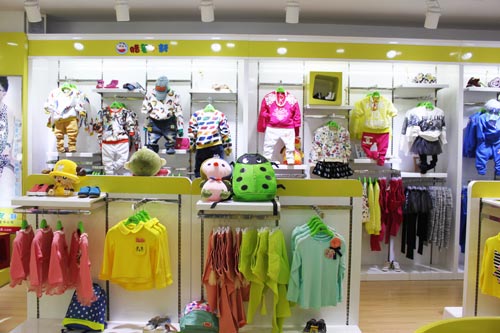 蜡笔小新店面展示