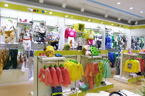 蜡笔小新店面展示