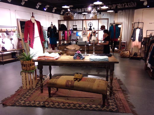 木子衣芭终端形象图