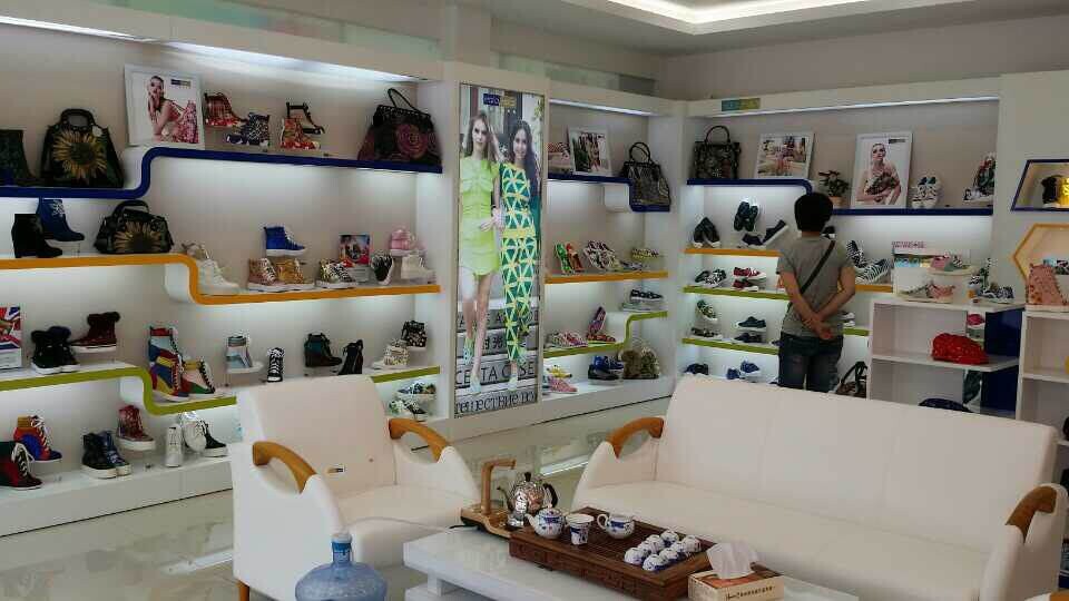 MALAMALA店面形象图