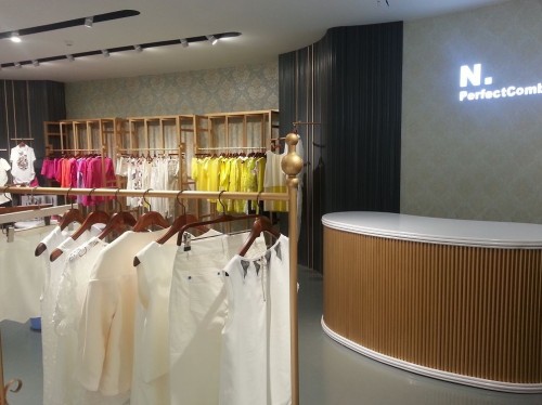 完美组合女装店图片/实体店