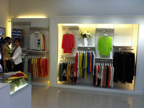 优雅时光女装店实体店