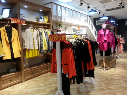 艾上乐品店面形象展示