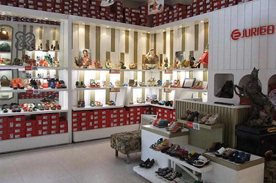 巨日鞋业加盟 巨日女鞋加盟条件