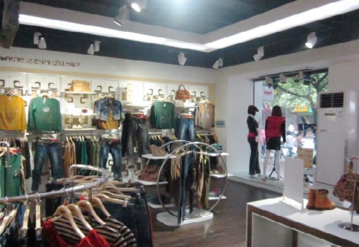 Q之一族店面形象展示