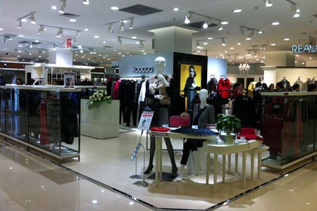 艾蔻.姗女装店店面形象展示