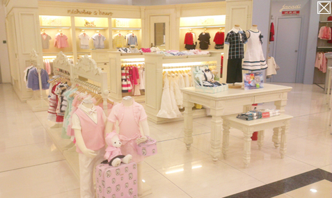 力高芘熊北京新光天地店面