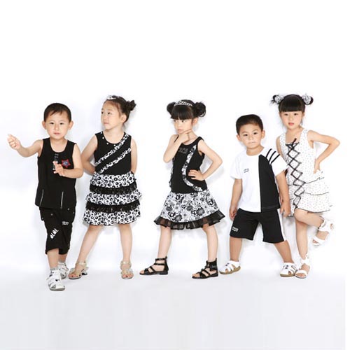 小龟祺祺童装产品展示二