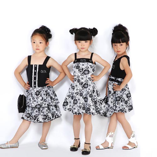 小龟祺祺童装产品展示五