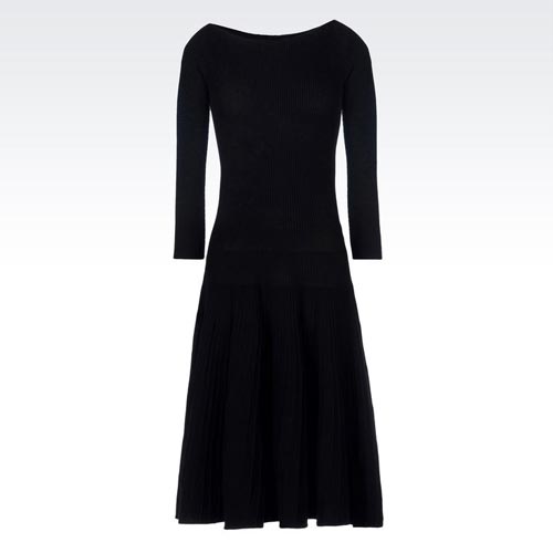 褶裥针织连衣裙