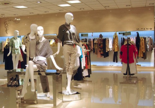 舒朗女装店形象展示