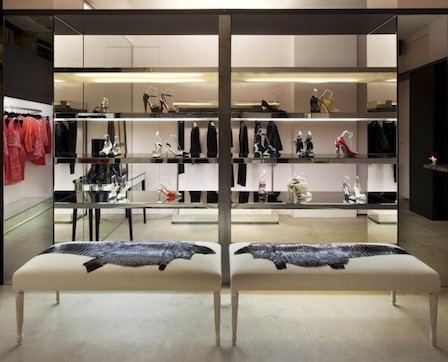 姚领时尚女装店面