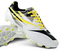 迪亚多纳品牌发布DD-NA 2白黑黄配色足球鞋