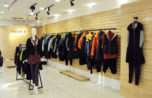 喜俪女装店店面形象展示