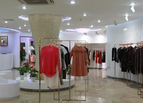 诗曼可女装店面