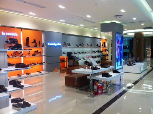 莱尔斯丹店面形象展示