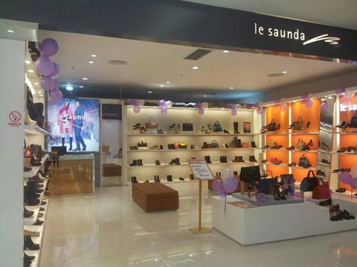 莱尔斯丹店面形象展示