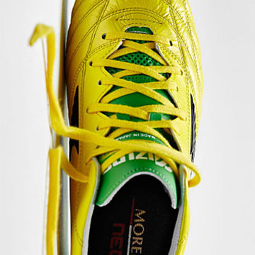 日本运动品牌美津浓发布Morelia Neo黄绿配色