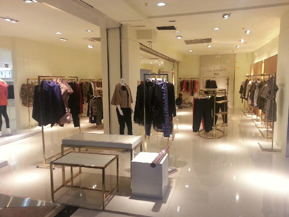 长春市新世界商场奕色专柜