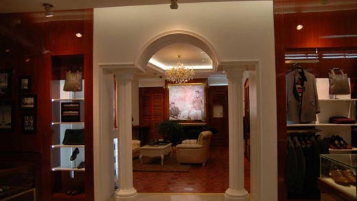 易诗顿成都金沙店面形象