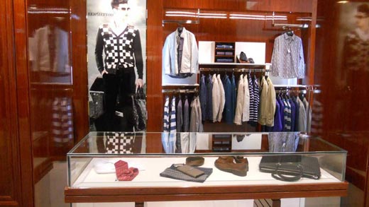 易诗顿成都清江店面形象