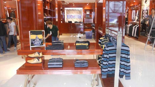 易诗顿成都清江店面形象