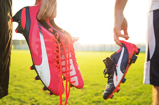 PUMA彪马发布最新配色evoSPEED 1.3 FG足球战靴