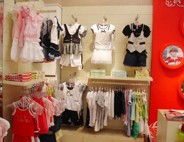美孩儿童装实体店