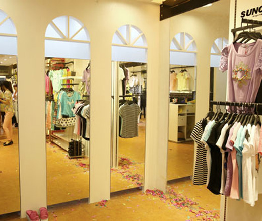 阳光名店SUNORSHOP品牌女装店铺形象