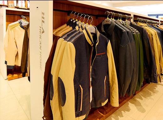 海澜之家门店展示