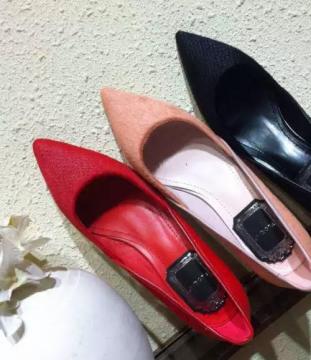 2015春色盎然，花王助您做春色下的女王，迈起您撩人的步伐吧！