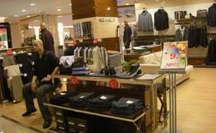 GOD-PARENT卡贝仑教父店面形象展示