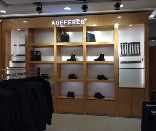 雅格费雷店内形象