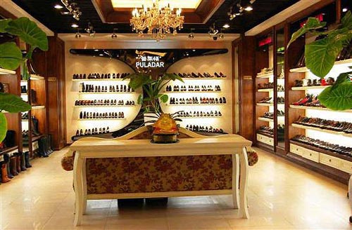 普莱褡实体店店面展示图