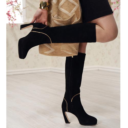 维妮雅•梦拉时尚系列