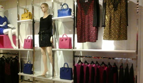 R D店面形象展示