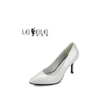 LESELE/莱思丽2014秋款牛皮单鞋时尚漆皮素面通勤OL女秋鞋