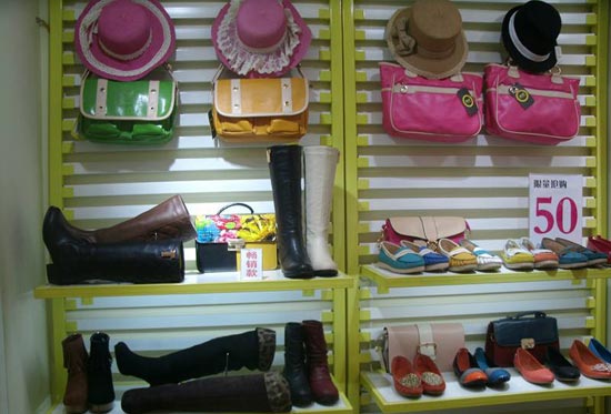 路尚鞋业实体店铺形象展示