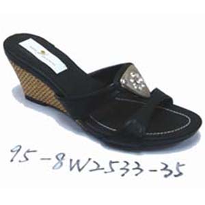 YES鞋业夏季时尚流行新款 女鞋