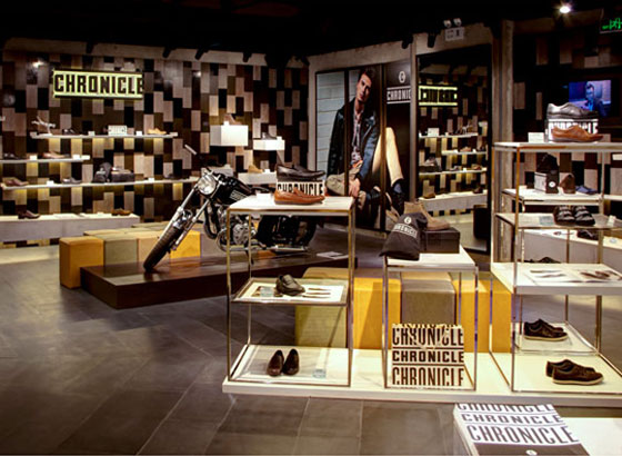 CHRONICLE 男鞋店面展示